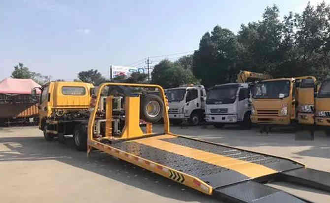 启东汽车中途维修案例